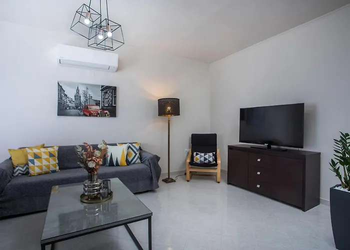 Christina's House 아파트 아판토우